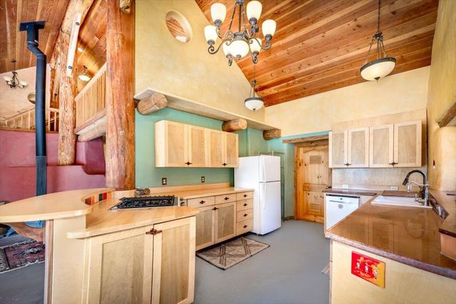 18085 Oak Tree Rd, Nevada City, CA 95959