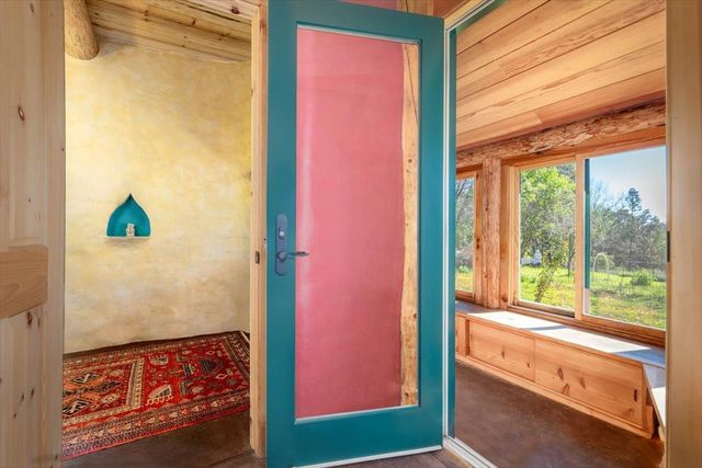 18085 Oak Tree Rd, Nevada City, CA 95959