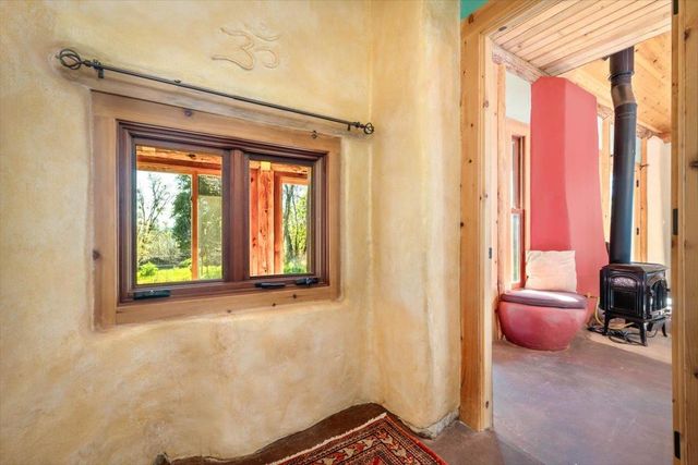 18085 Oak Tree Rd, Nevada City, CA 95959