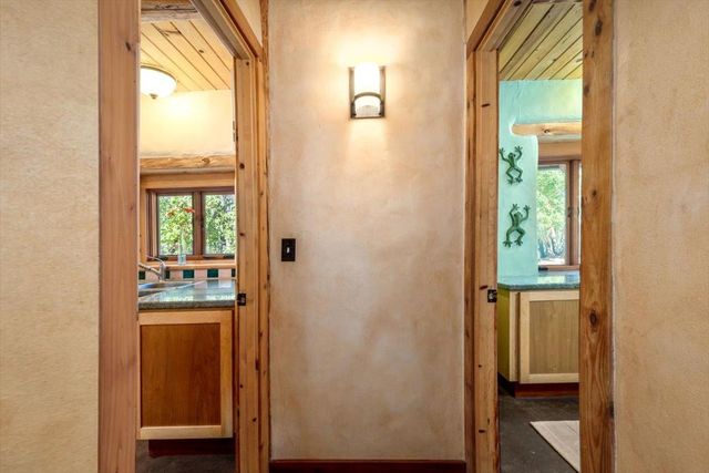 18085 Oak Tree Rd, Nevada City, CA 95959