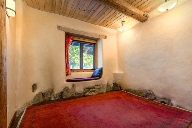 18085 Oak Tree Rd, Nevada City, CA 95959