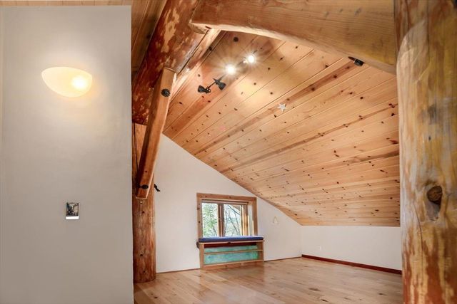 18085 Oak Tree Rd, Nevada City, CA 95959