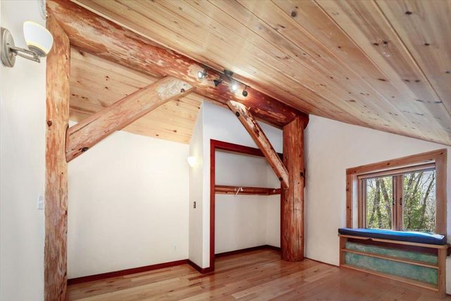 18085 Oak Tree Rd, Nevada City, CA 95959