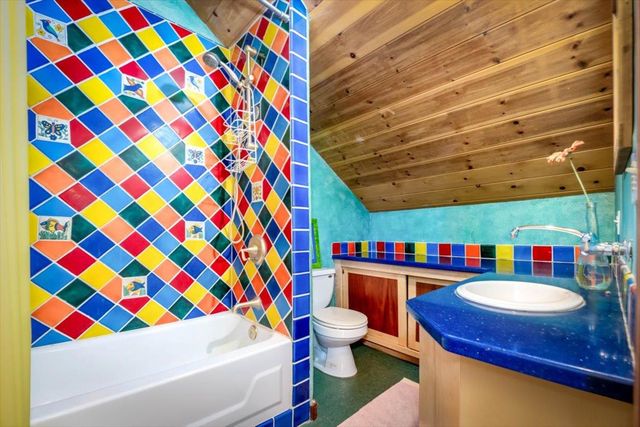 18085 Oak Tree Rd, Nevada City, CA 95959