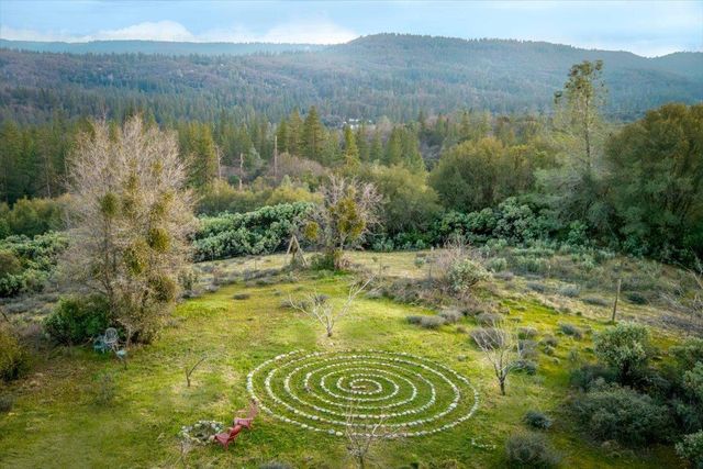 18085 Oak Tree Rd, Nevada City, CA 95959