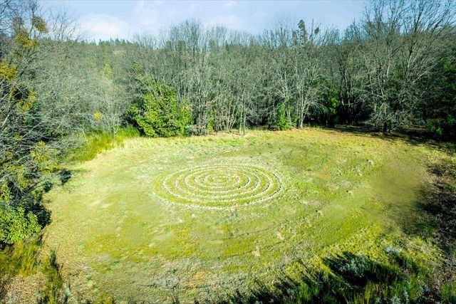 18085 Oak Tree Rd, Nevada City, CA 95959