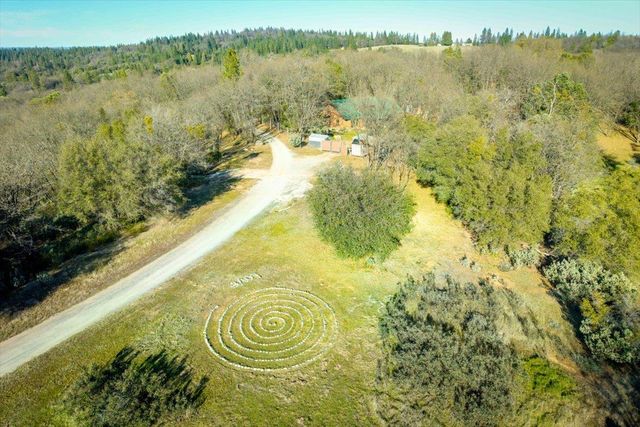 18085 Oak Tree Rd, Nevada City, CA 95959