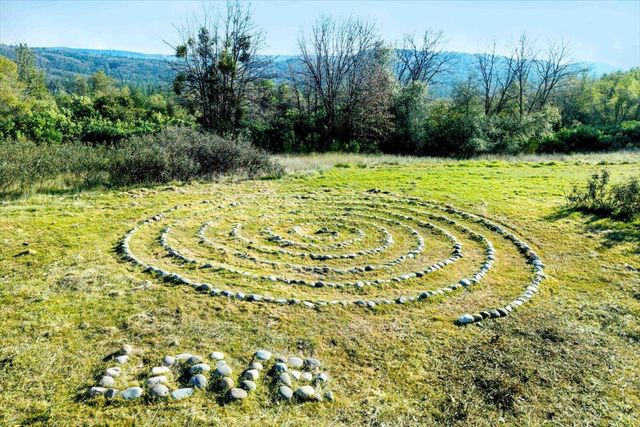 18085 Oak Tree Rd, Nevada City, CA 95959