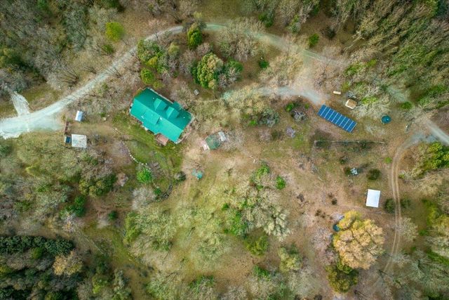 18085 Oak Tree Rd, Nevada City, CA 95959