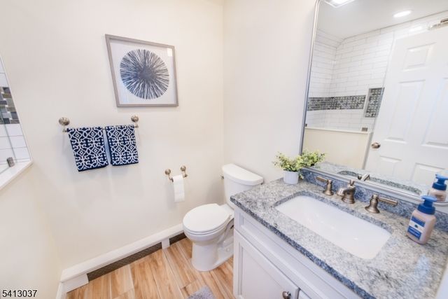 7 Chestnut St, Washington Twp., NJ 07853