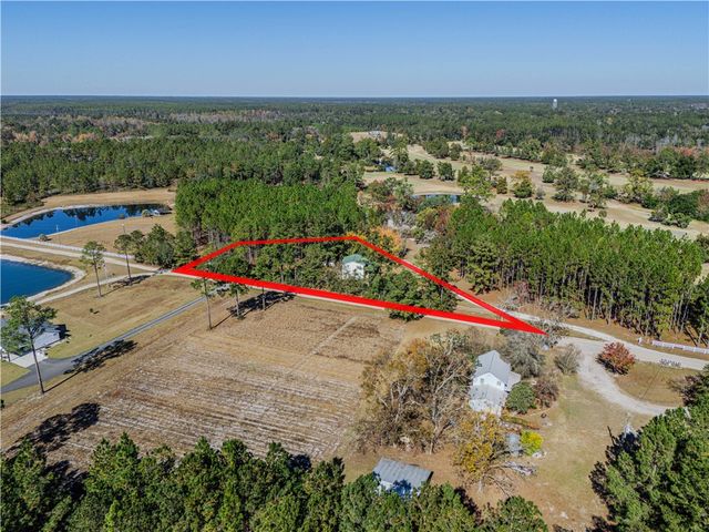 610 Country Club Road, Folkston, GA 31537