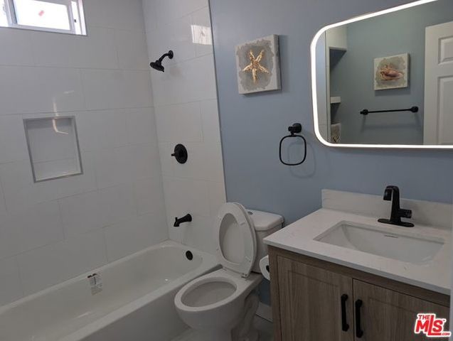 343 W 84th Street, Los Angeles, CA 90003