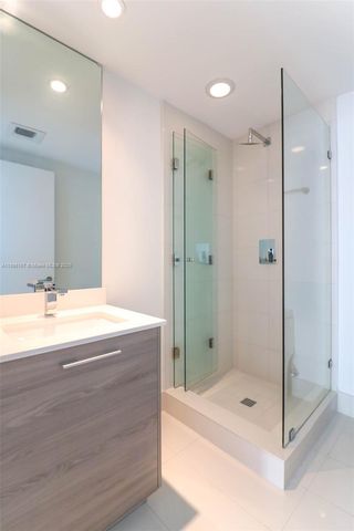 1300 S miami 2706, Miami, FL 33130