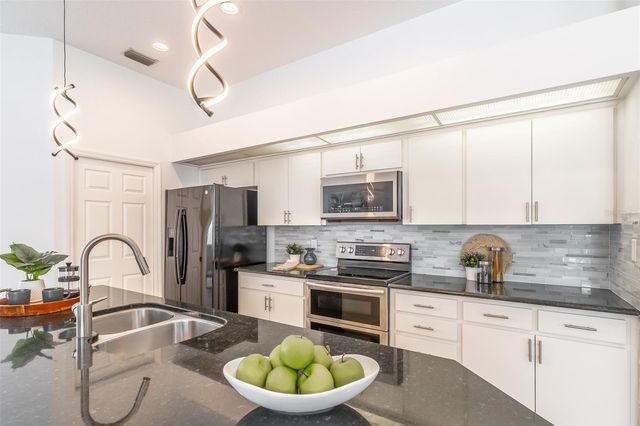 3000 HATTERAS POINT, Oviedo, FL 32765
