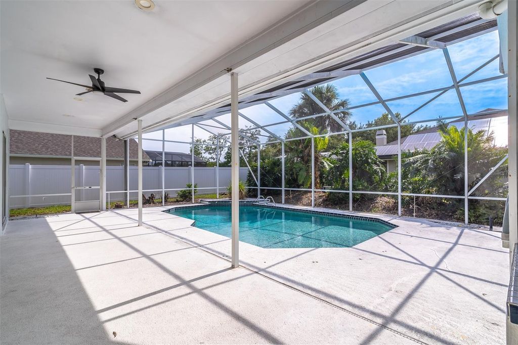 Image 31 of property listing at 3000 HATTERAS POINT, Oviedo, FL 32765