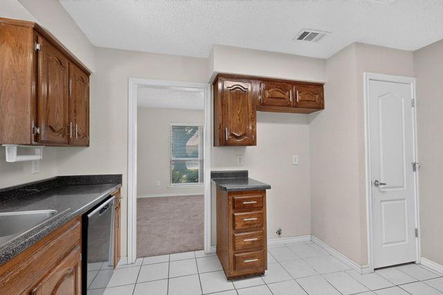 2009 Glencrest Lane, Garland, TX 75040