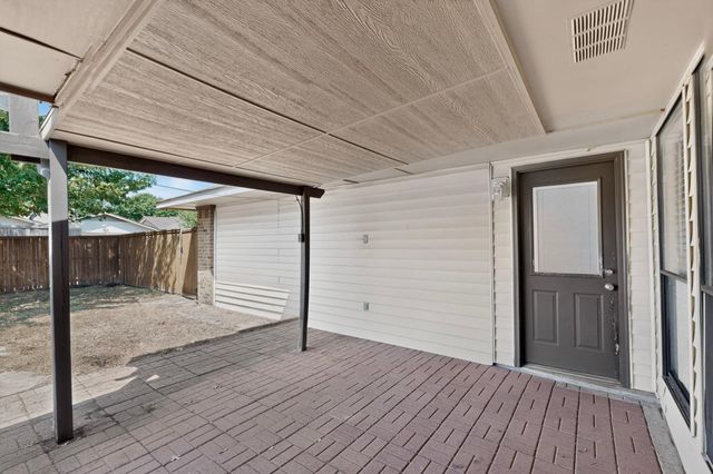 2009 Glencrest Lane, Garland, TX 75040