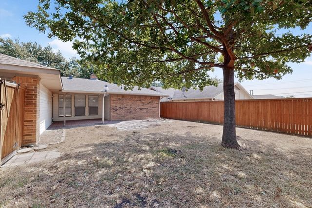 2009 Glencrest Lane, Garland, TX 75040