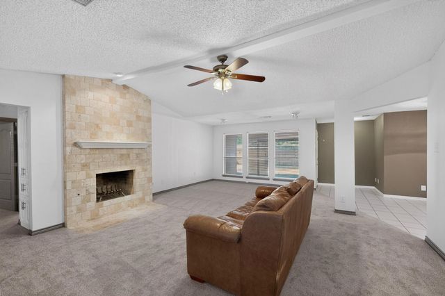 2009 Glencrest Lane, Garland, TX 75040