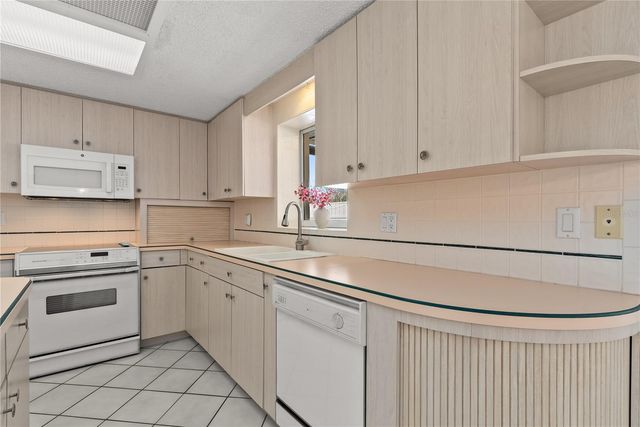 3717 PRADO DRIVE, Sarasota, FL 34235