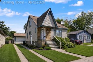 1301 E Muir Ave., Hazel Park, MI 48030
