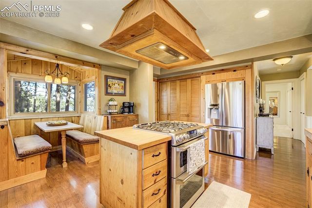 1260 Timber Valley Road, Colorado Springs, CO 80919