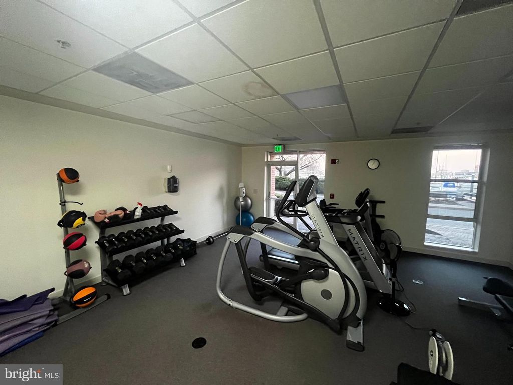23 PIERSIDE DR #311, Baltimore, MD 21230