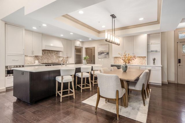 686 Fairway Boulevard, Columbus, OH 43213