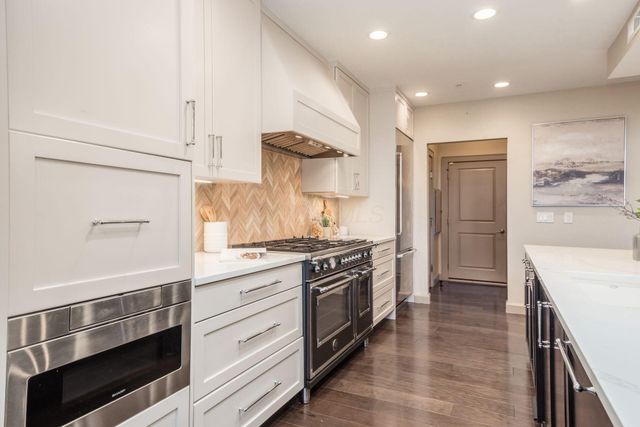 686 Fairway Boulevard, Columbus, OH 43213