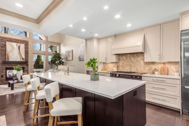 686 Fairway Boulevard, Columbus, OH 43213