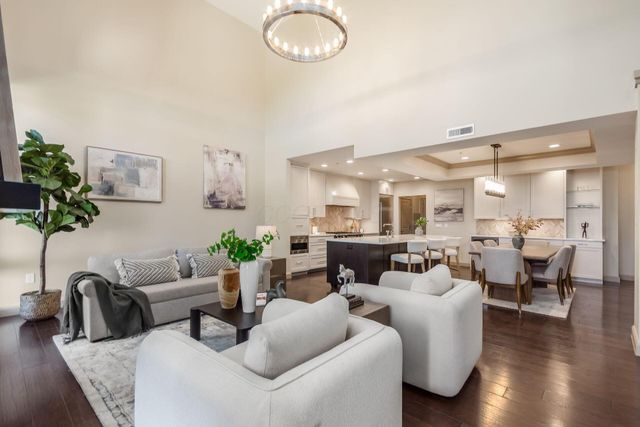 686 Fairway Boulevard, Columbus, OH 43213