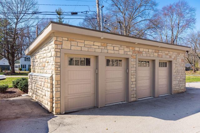 686 Fairway Boulevard, Columbus, OH 43213