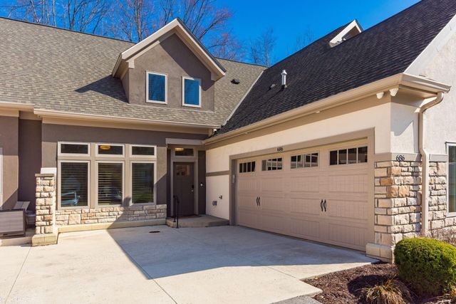 686 Fairway Boulevard, Columbus, OH 43213