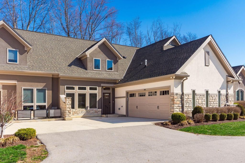 686 Fairway Boulevard, Columbus, OH 43213