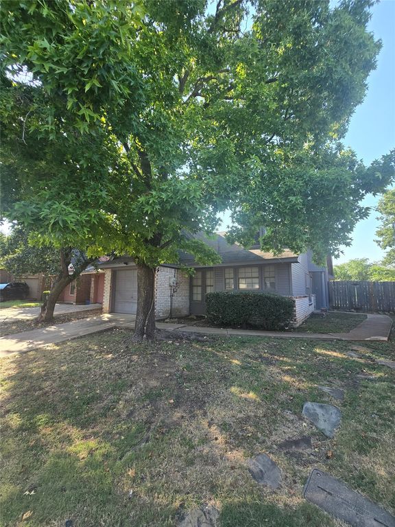 919 Gaynor Avenue, Duncanville, TX 75137