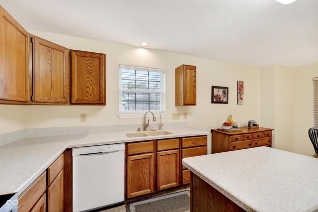 7746 Winding Creek Drive, Indianapolis, IN 46236