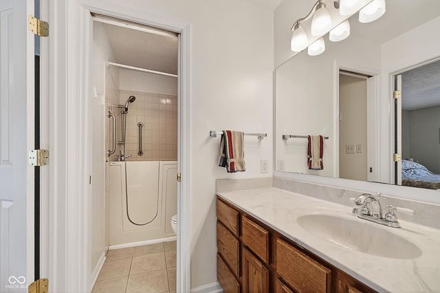 7746 Winding Creek Drive, Indianapolis, IN 46236