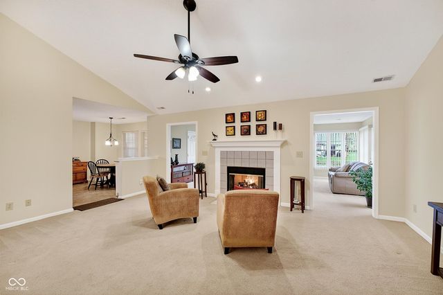 7746 Winding Creek Drive, Indianapolis, IN 46236