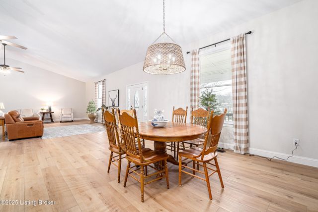 6598 Cedar Grove Rd, Shepherdsville, KY 40165