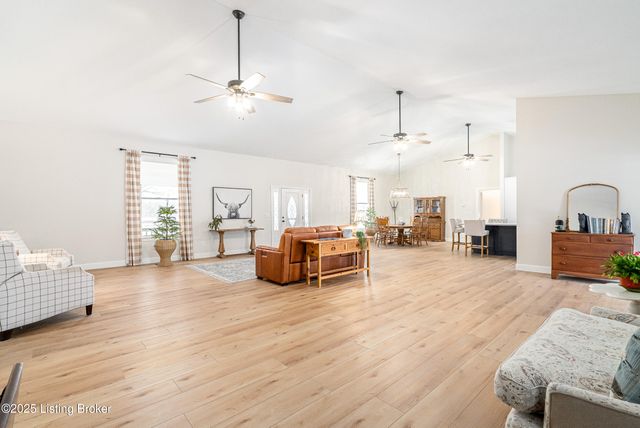 6598 Cedar Grove Rd, Shepherdsville, KY 40165