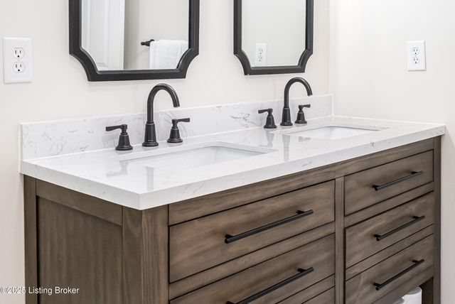 6598 Cedar Grove Rd, Shepherdsville, KY 40165