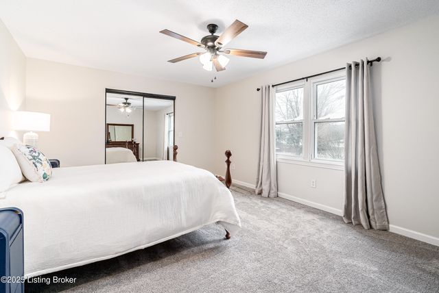 6598 Cedar Grove Rd, Shepherdsville, KY 40165