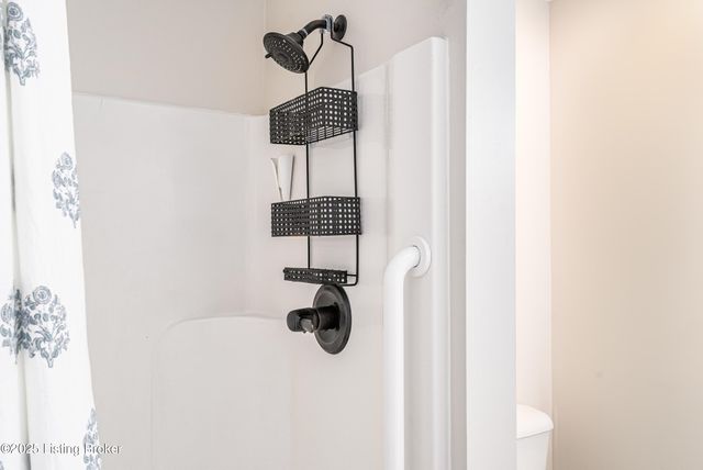 6598 Cedar Grove Rd, Shepherdsville, KY 40165