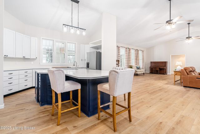 6598 Cedar Grove Rd, Shepherdsville, KY 40165