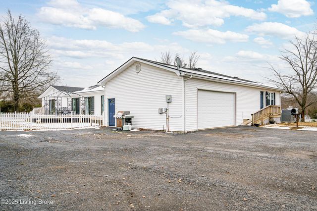 6598 Cedar Grove Rd, Shepherdsville, KY 40165