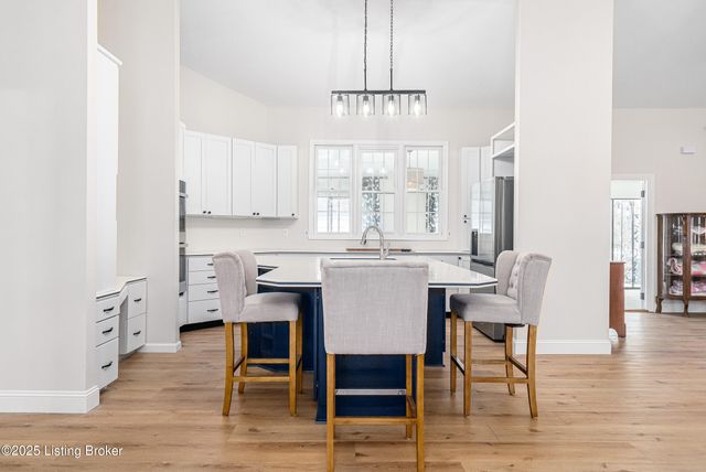 6598 Cedar Grove Rd, Shepherdsville, KY 40165