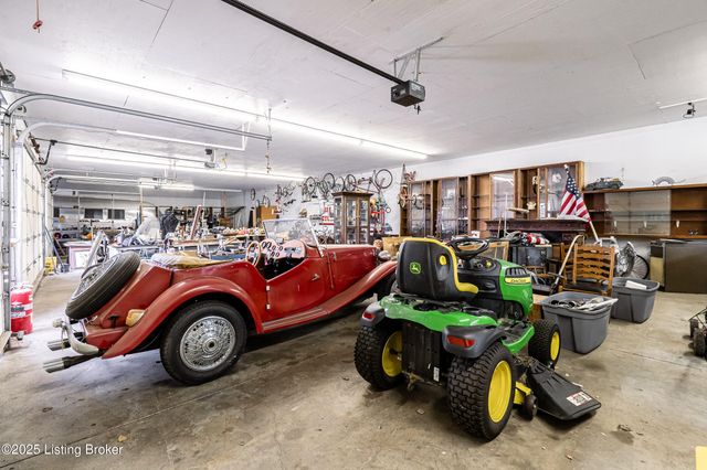 6598 Cedar Grove Rd, Shepherdsville, KY 40165