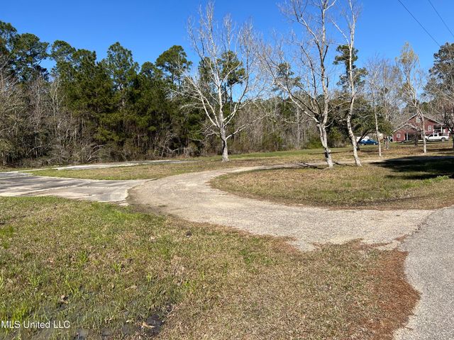 7062 Carlton France Road, Bay Saint Louis, MS 39520
