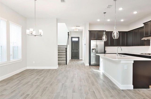 2206 Bridgeport Path Drive, Missouri City, TX 77459