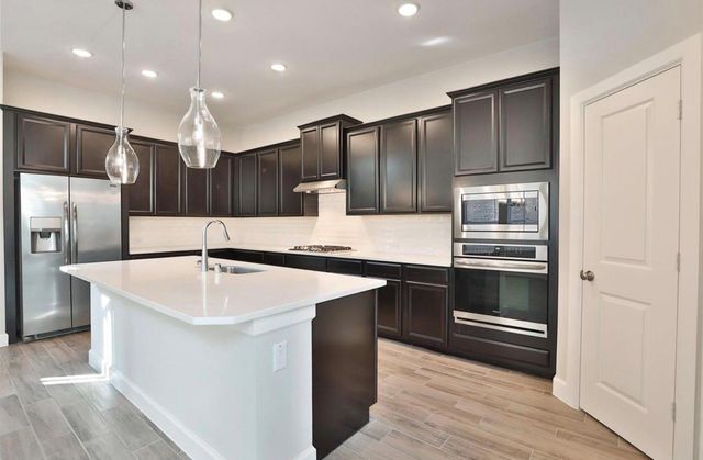 2206 Bridgeport Path Drive, Missouri City, TX 77459